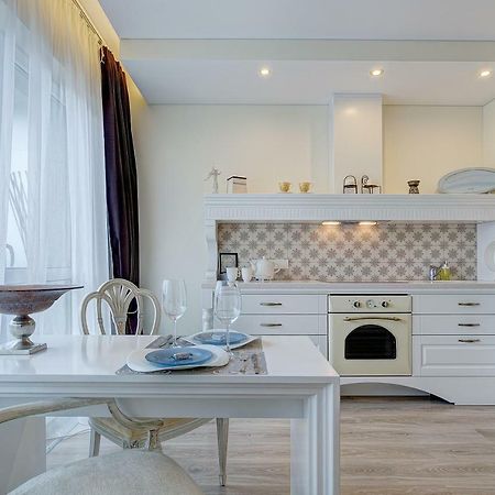 Bright Apartment Near Akropolis Vilnius Ngoại thất bức ảnh