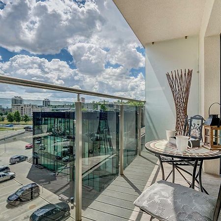Bright Apartment Near Akropolis Vilnius Ngoại thất bức ảnh