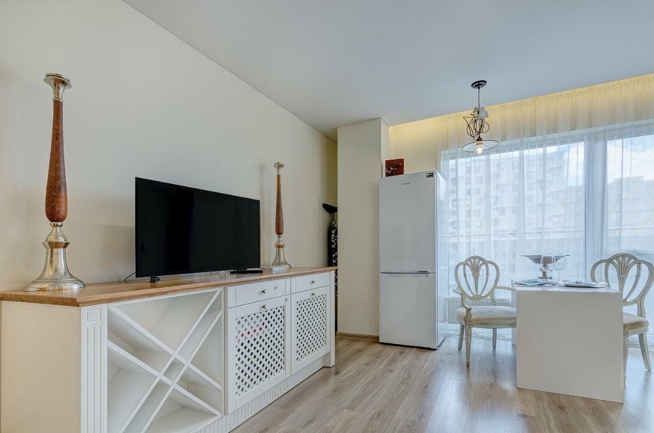 Bright Apartment Near Akropolis Vilnius Ngoại thất bức ảnh